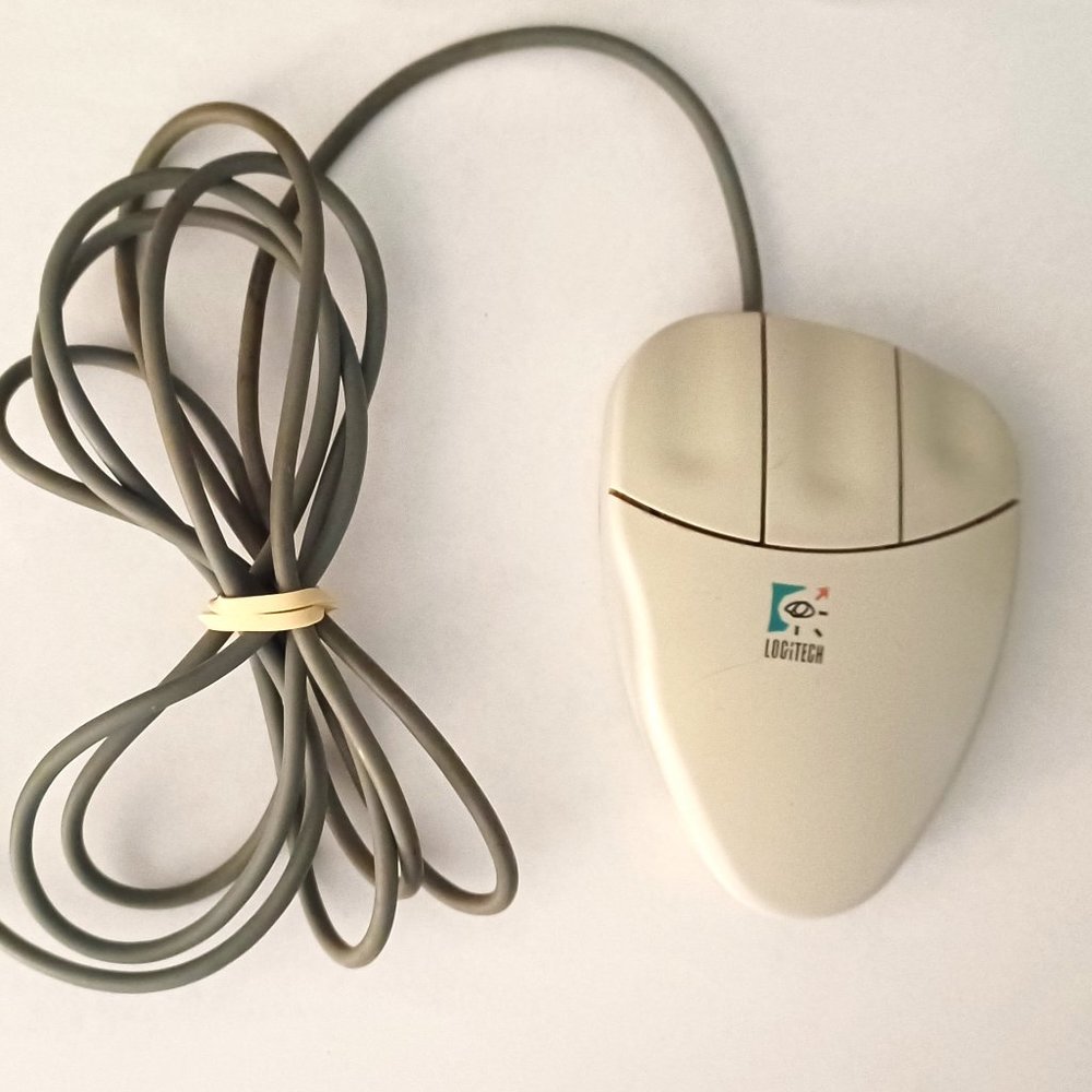 Logitech MouseMan Serial-Mouse Port. 3 Button Roller Ball Mouse M-CQ38